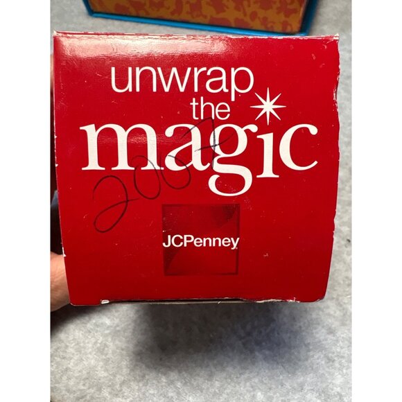 Disney 2007 Mickey Mouse Christmas Snow Globe Red Base with Box  JCPenney - Picture 7 of 7